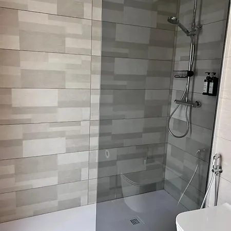 Green Door 1974 Appartement Neive